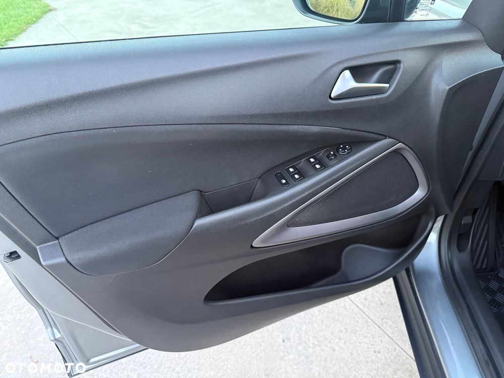 Opel Crossland - 15