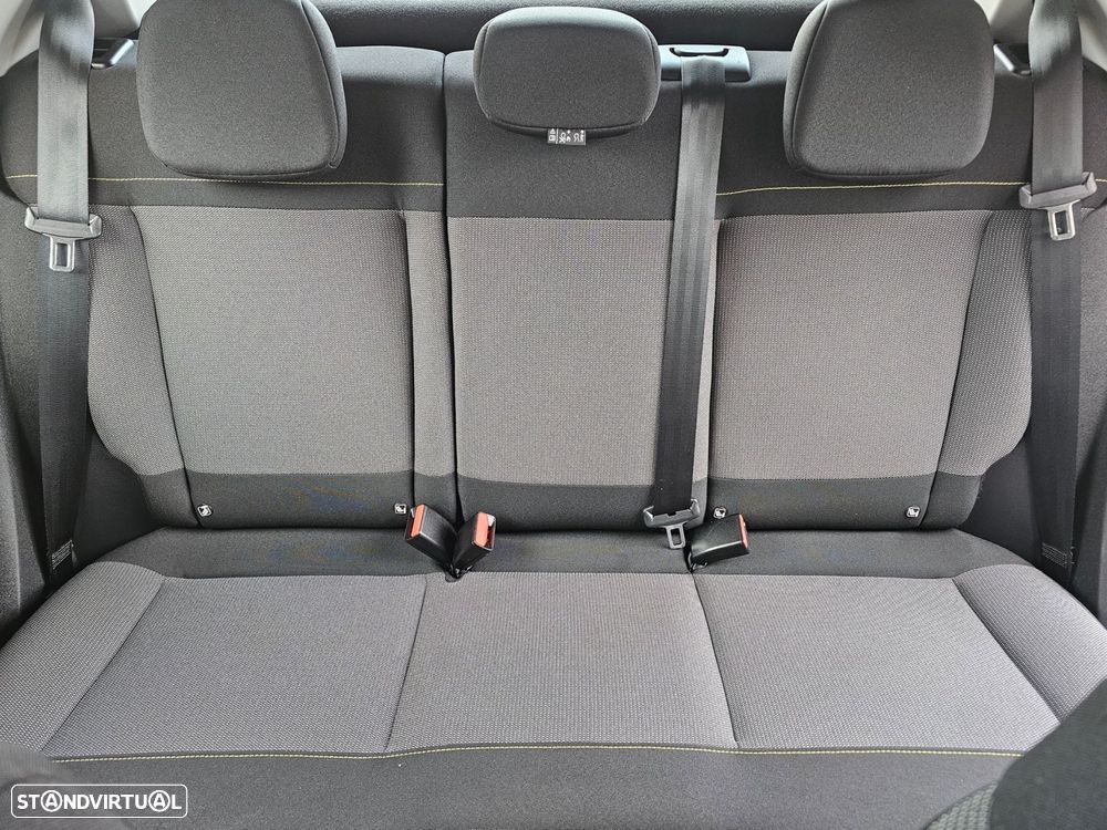 Citroën C3 1.2 PureTech C-Series - 13