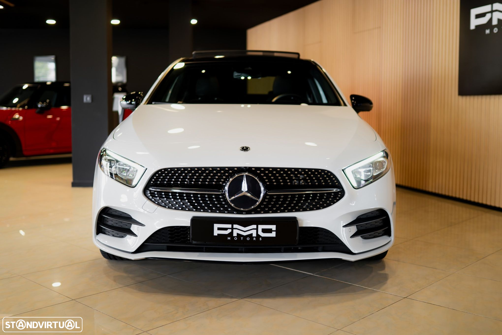 Mercedes-Benz A 250 Limousine e AMG Line - 4