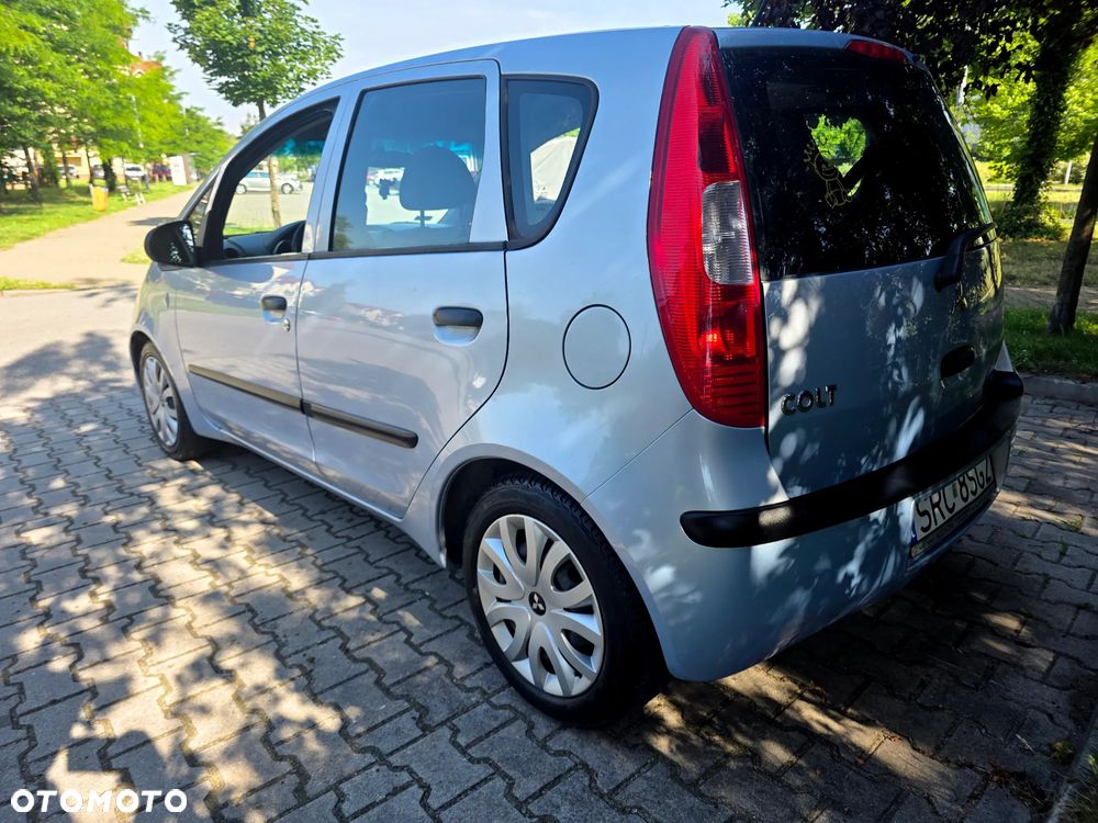Mitsubishi Colt 1.1 Invite Edition Gold - 8
