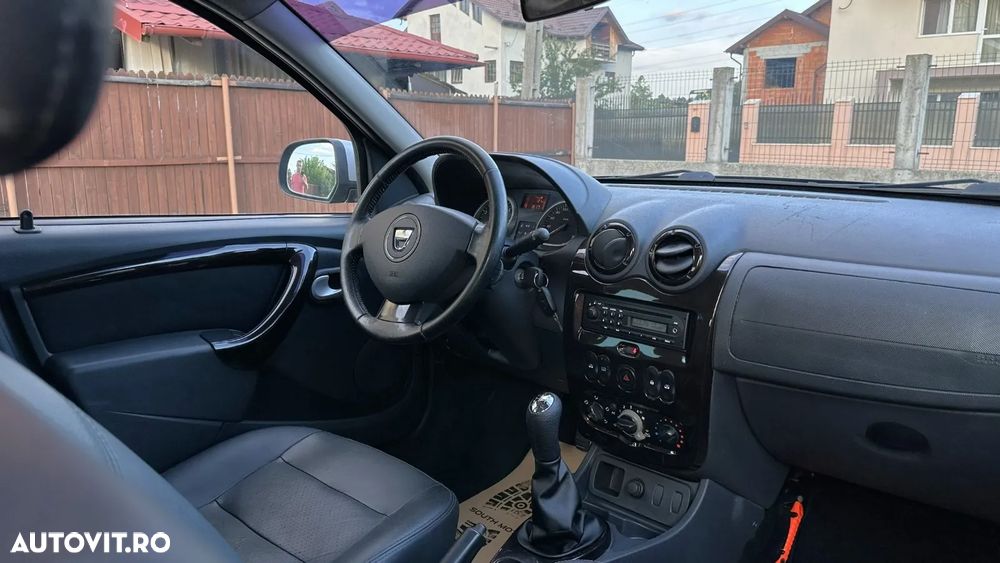 Dacia Duster 1.6 16V 4x2 Prestige - 14
