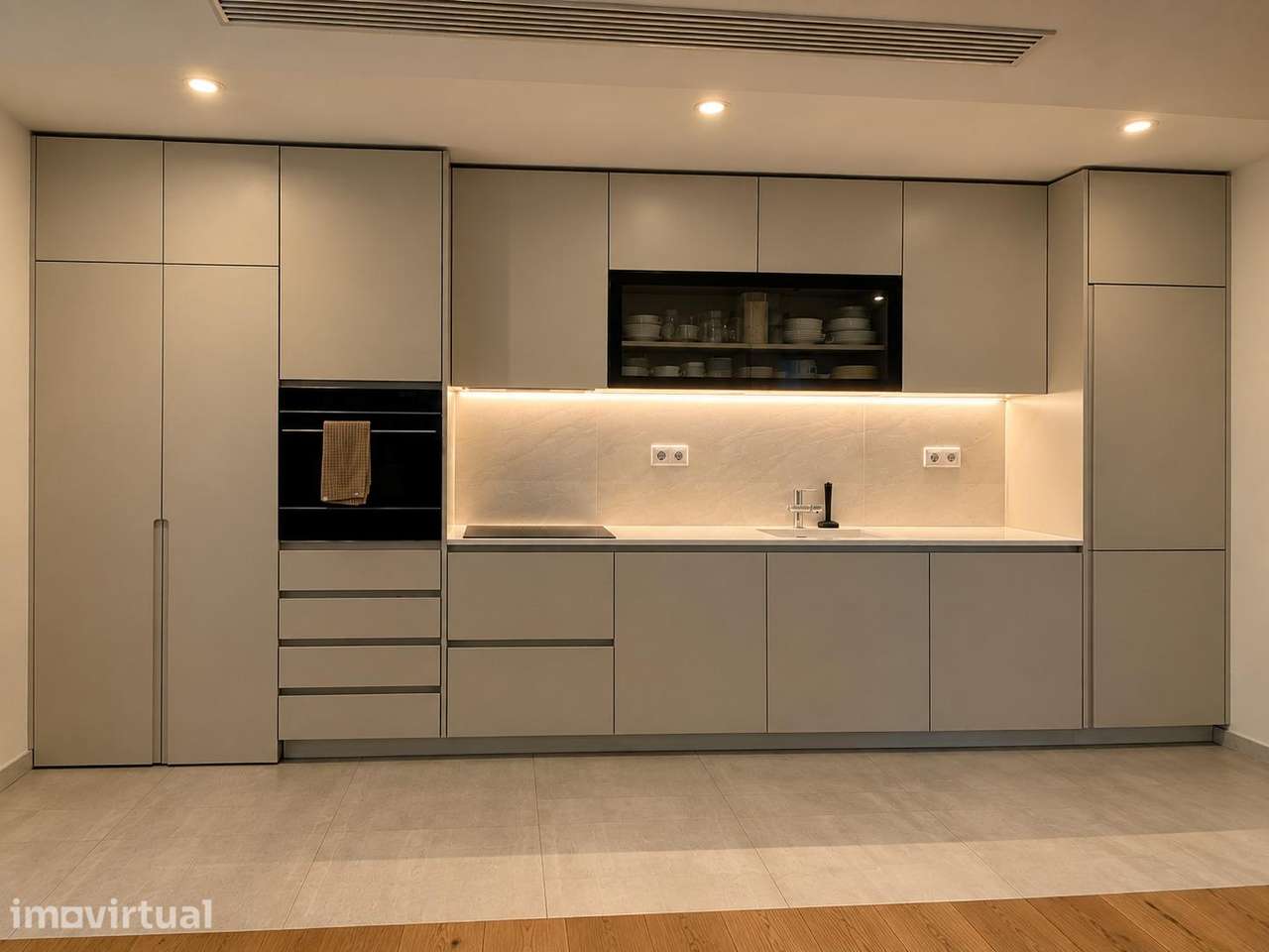 Apartamento T1 Mobilado com Varanda - Grande imagem: 5/16