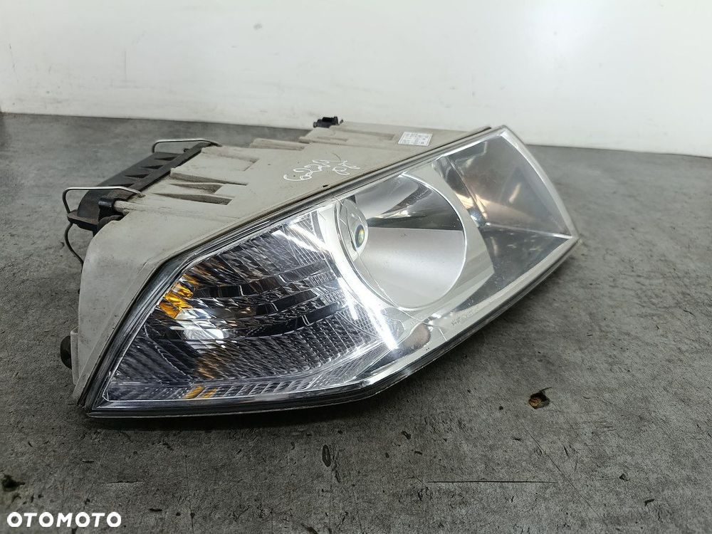 LAMPA PRZÓD PRAWA XENON SKODA OCTAVIA II 20-C335R  20-A669R TYC - 2