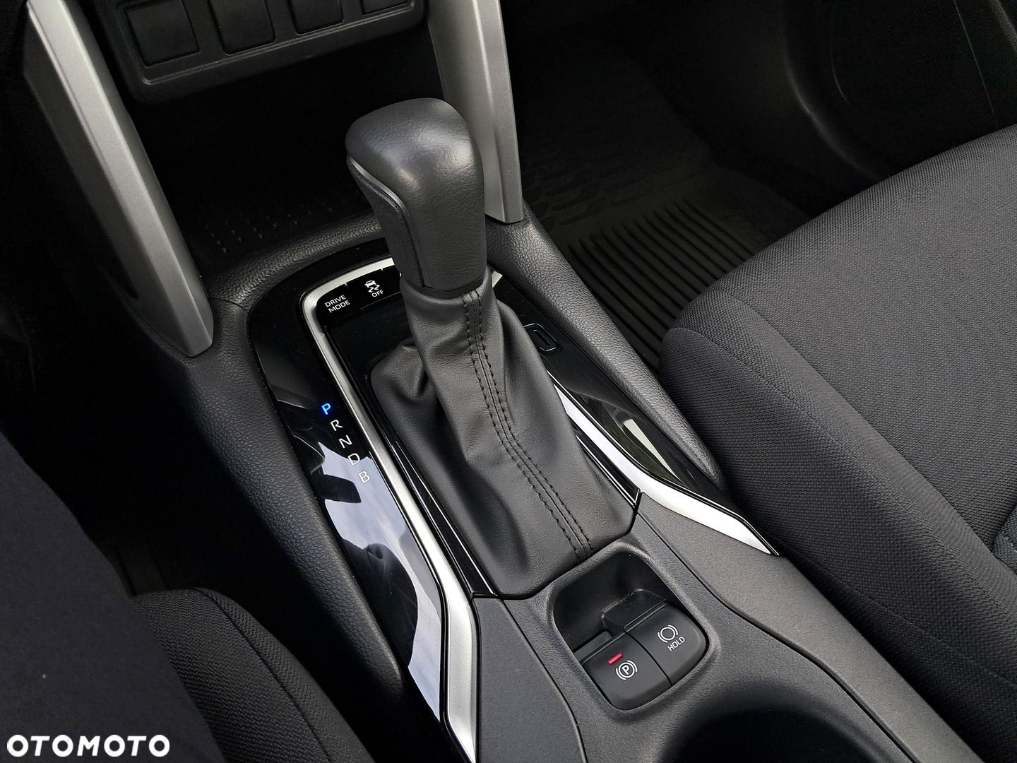 Toyota Corolla Cross 1.8 Hybrid Comfort - 22
