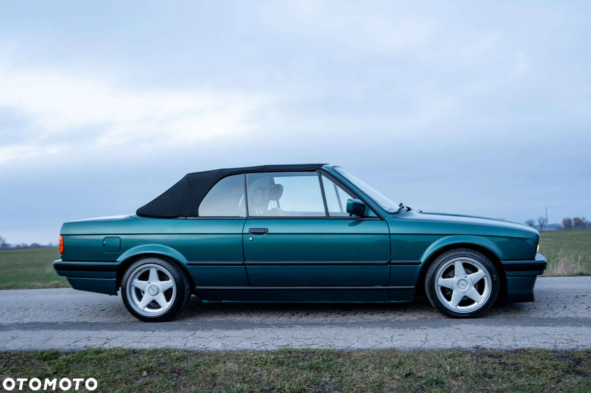 BMW Seria 3 318i - 3