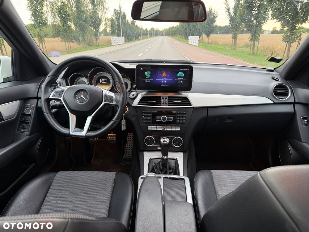 Mercedes-Benz Klasa C 180 BlueEFFICIENCY Avantgarde - 21