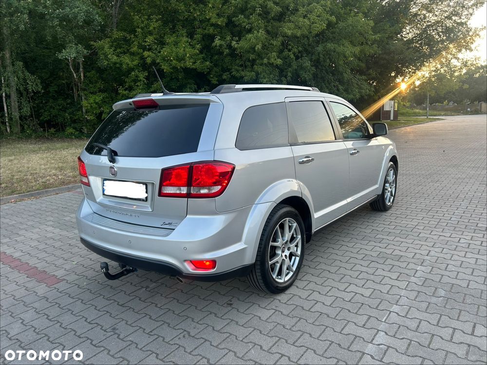 Fiat Freemont 2.0 Multijet 16V DPF Automatik Allrad Lounge - 3