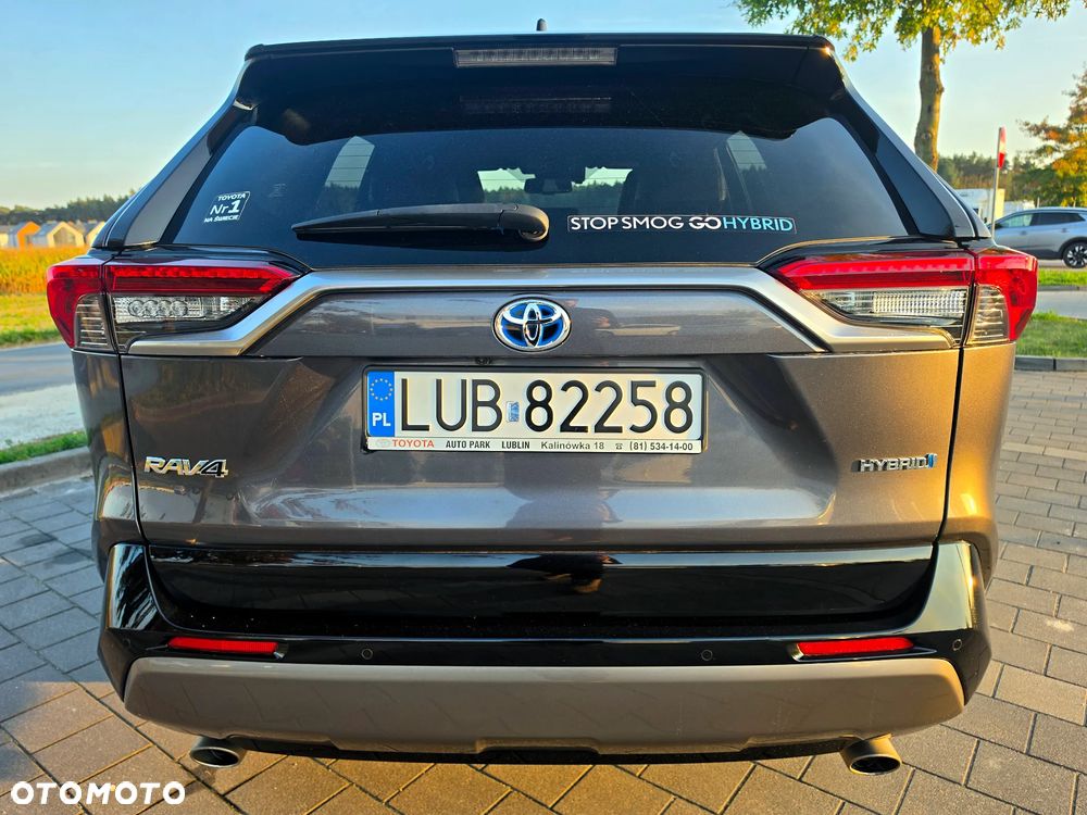 Toyota RAV4 - 6