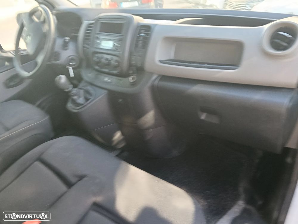 Renault Trafic - 17