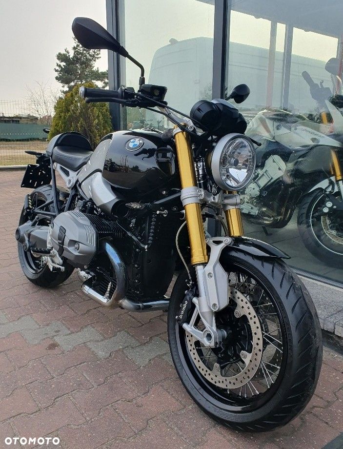 BMW R - 19