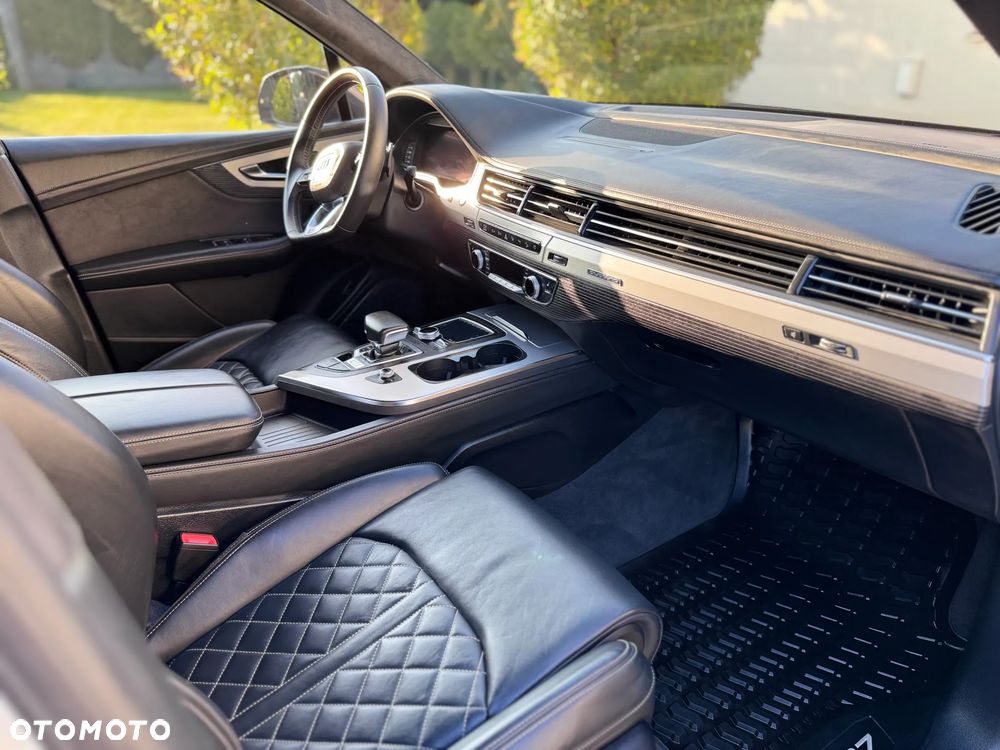 Audi SQ7 4.0 TDI Quattro Tiptronic - 17