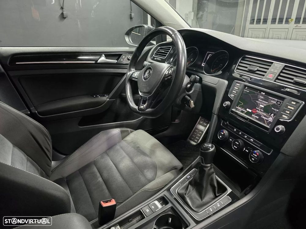 VW Golf 1.6 TDi BlueMotion Trendline - 12