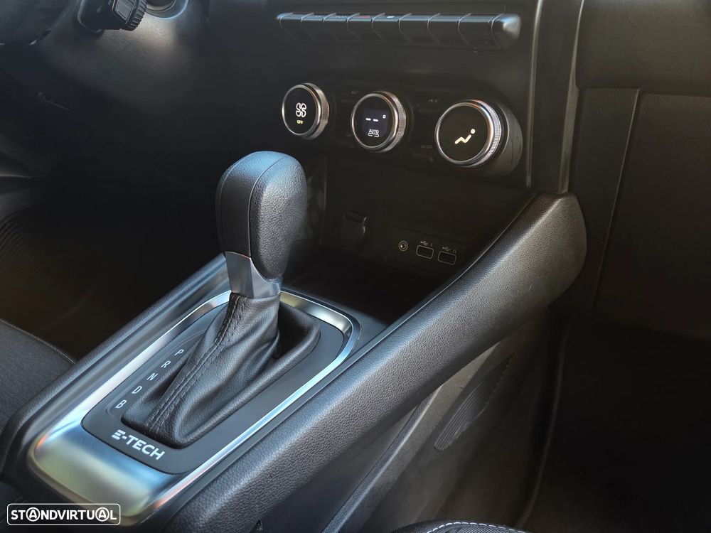 Renault Captur 1.6 E-Tech Full Hybrid Evolution - 32