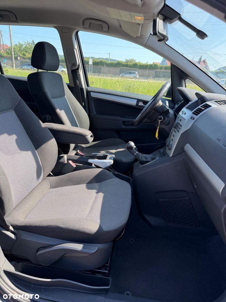 Opel Zafira 1.8 Family Plus - 39