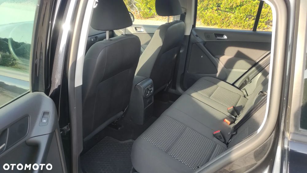 Volkswagen Tiguan - 12