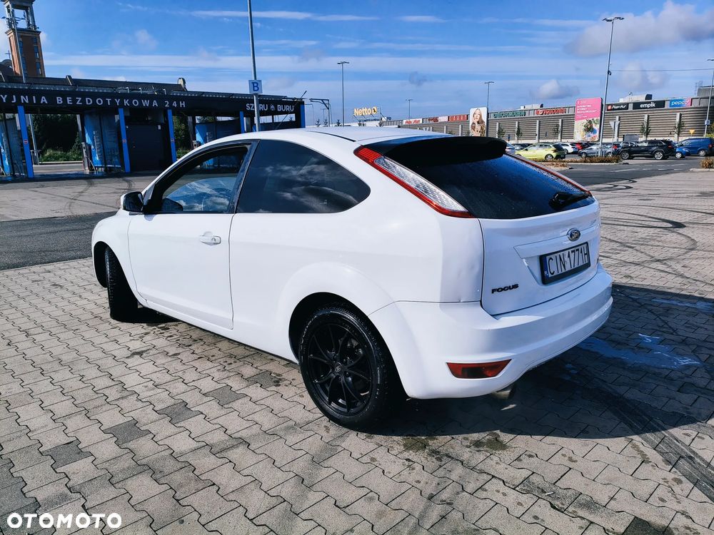 Ford Focus 1.6 Trend - 6