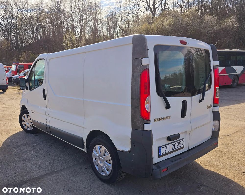 Renault Trafic 2.0 Dci SORTIMO - 6