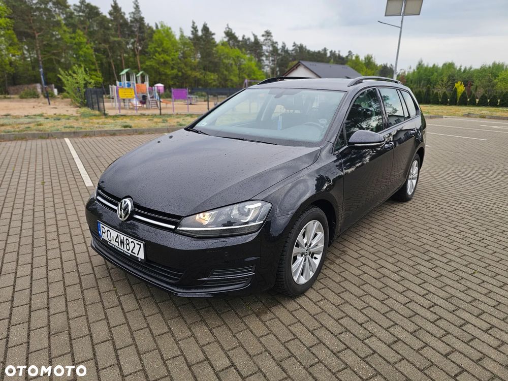 Volkswagen Golf - 1