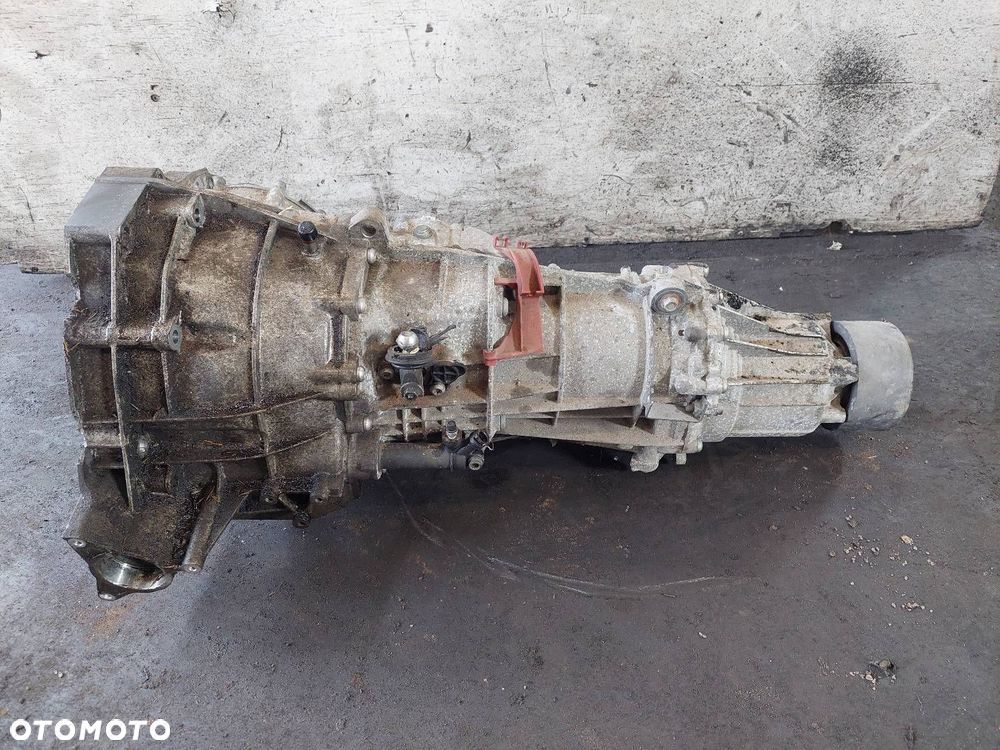 SKRZYNIA BIEGÓW USZKODZONA AUDI Q5 8R 2.0 TDI QUATTRO KWT 0B4301453C - 4