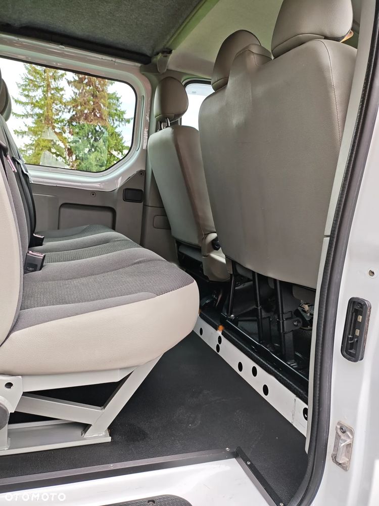 Opel Vivaro - 25