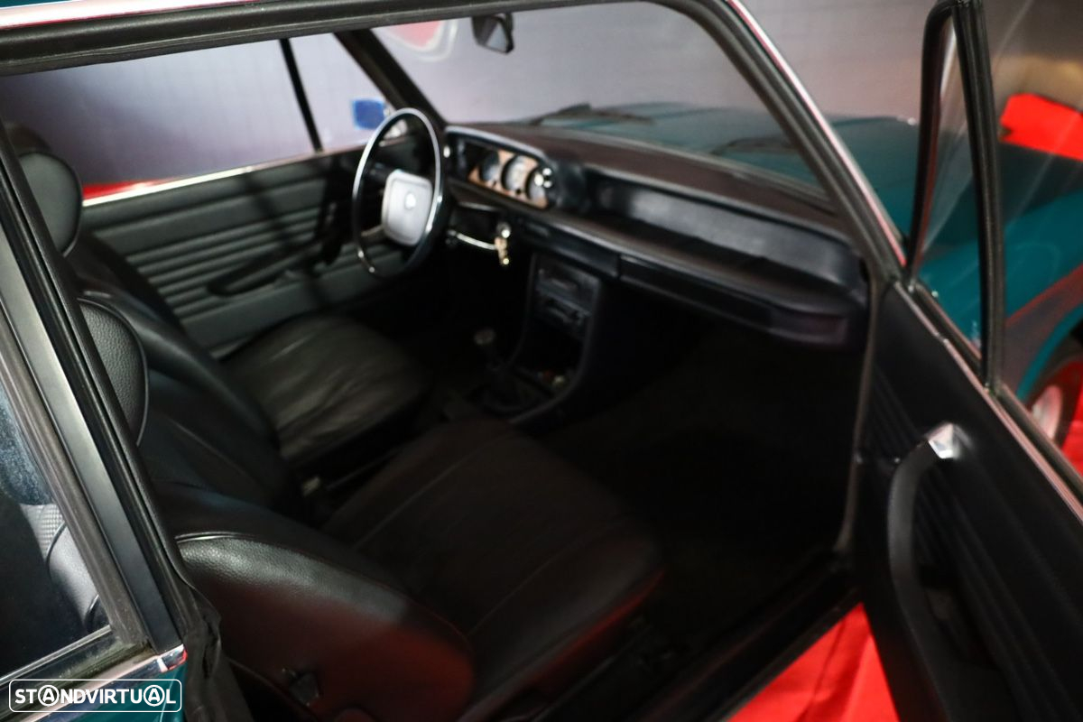 BMW 1502 - 36