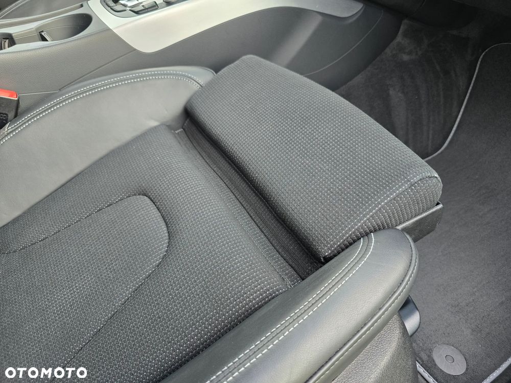 Audi A4 Avant 2.0 TDI DPF quattro S line Sportpaket - 40