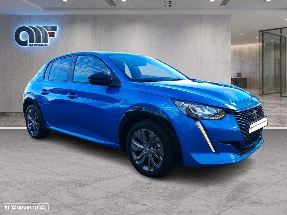 Peugeot E-208