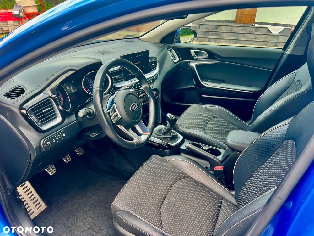 Kia Ceed 1.4 T-GDI L Business Line - 9
