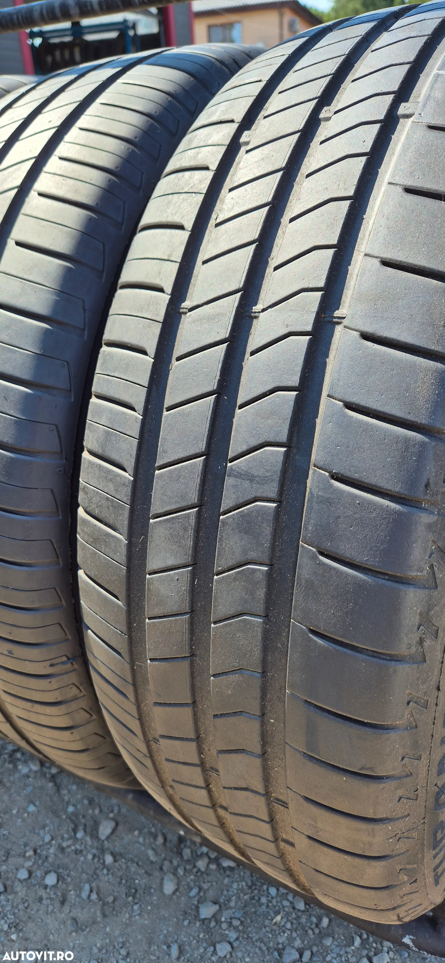 215 55 18 Bridgestone - 11