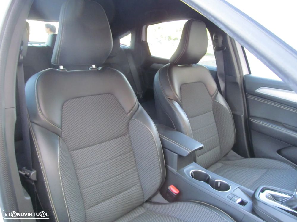Renault Arkana TCe Mild Hybrid 140 EDC Techno - 11