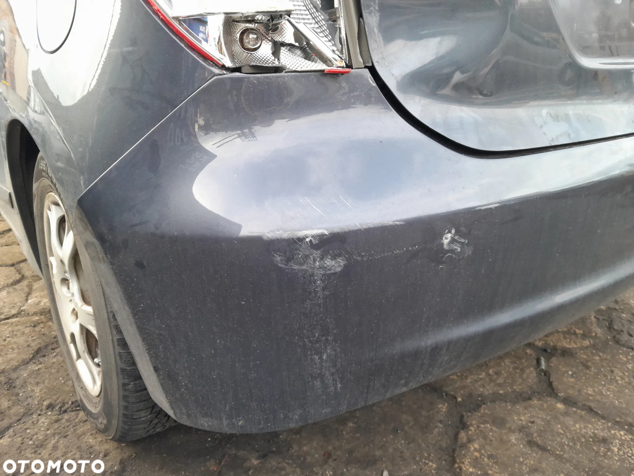 Zderzak tylny HONDA FR-V 05-09r. NH684P - 3