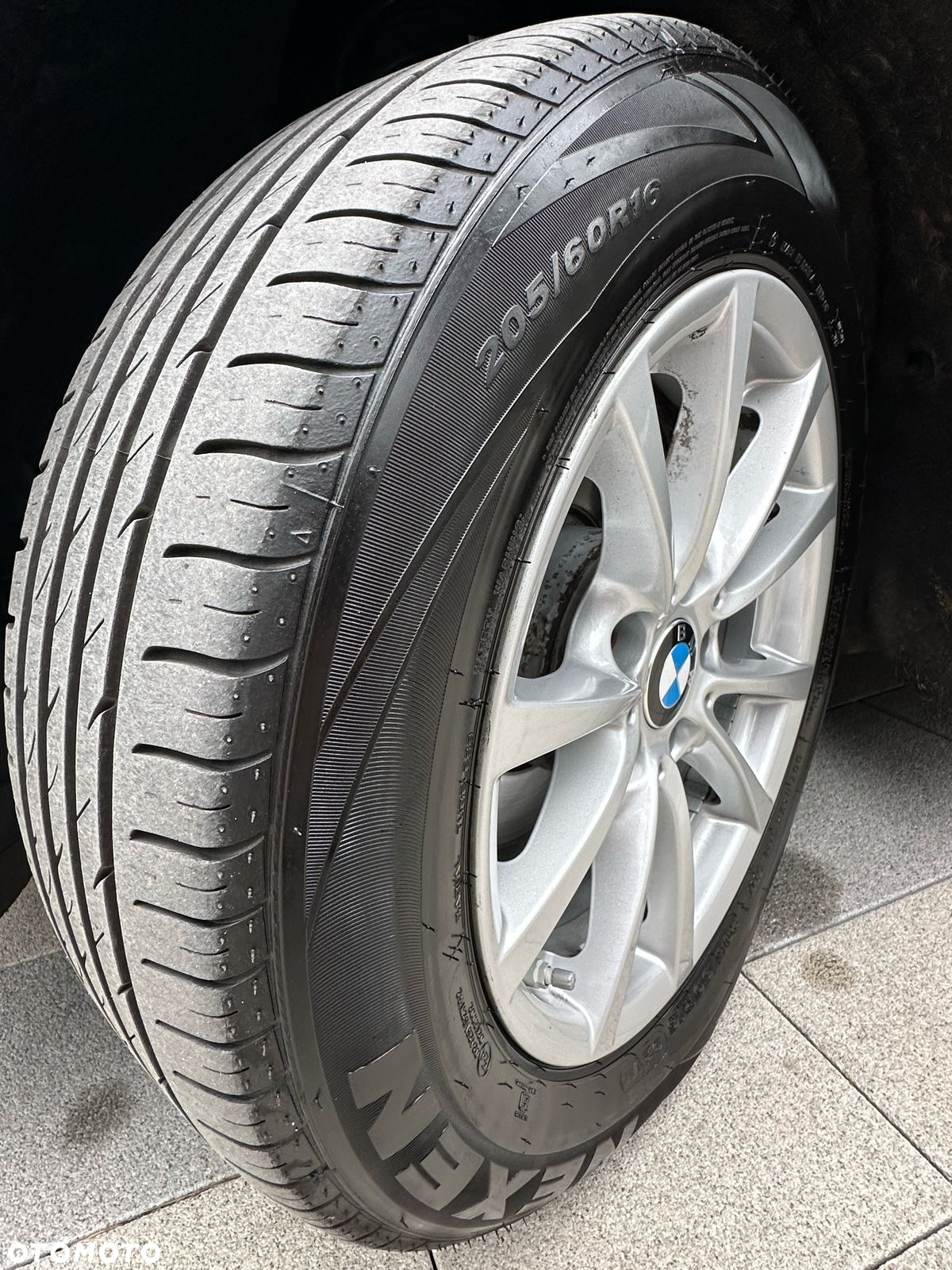 BMW Seria 3 318d Touring Advantage - 26