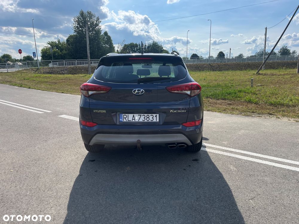 Hyundai Tucson 2.0 CRDi 2WD Trend - 12