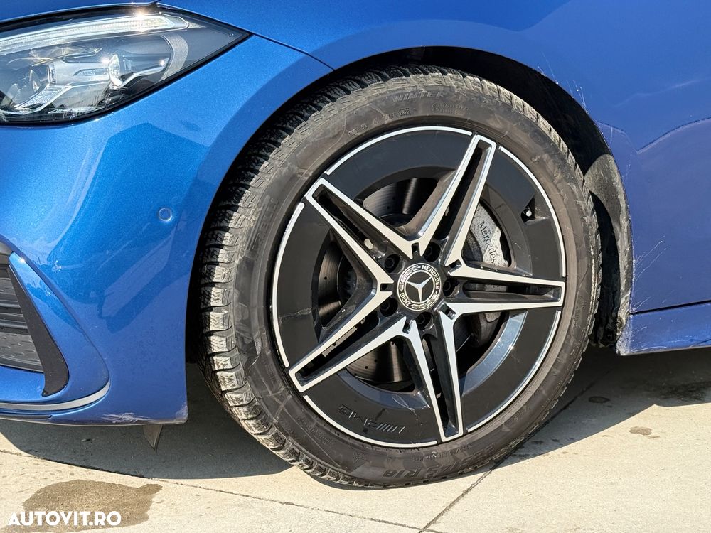 Mercedes-Benz C 300 4Matic 9G-TRONIC AMG Line - 32