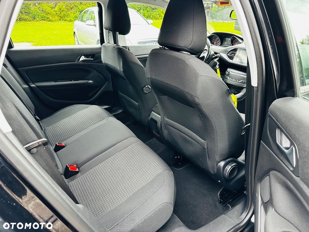 Peugeot 308 BlueHDi FAP 130 Stop & Start Allure Pack - 26