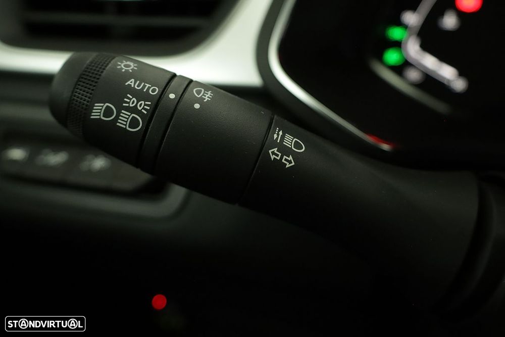 Renault Captur 1.0 TCe Techno Bi-Fuel - 17