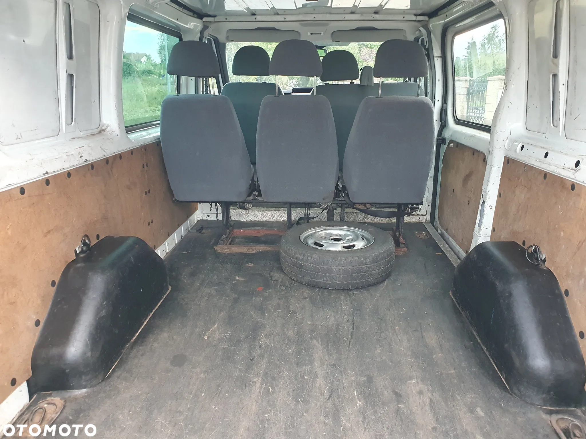 Ford Transit - 9