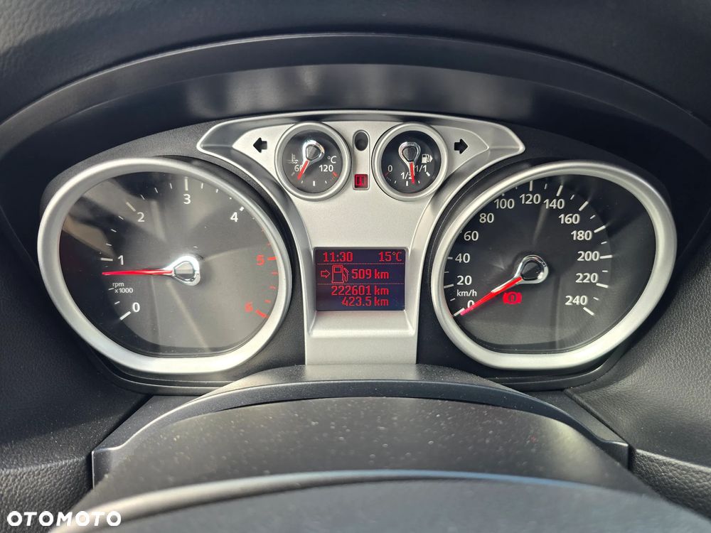 Ford Focus - 25