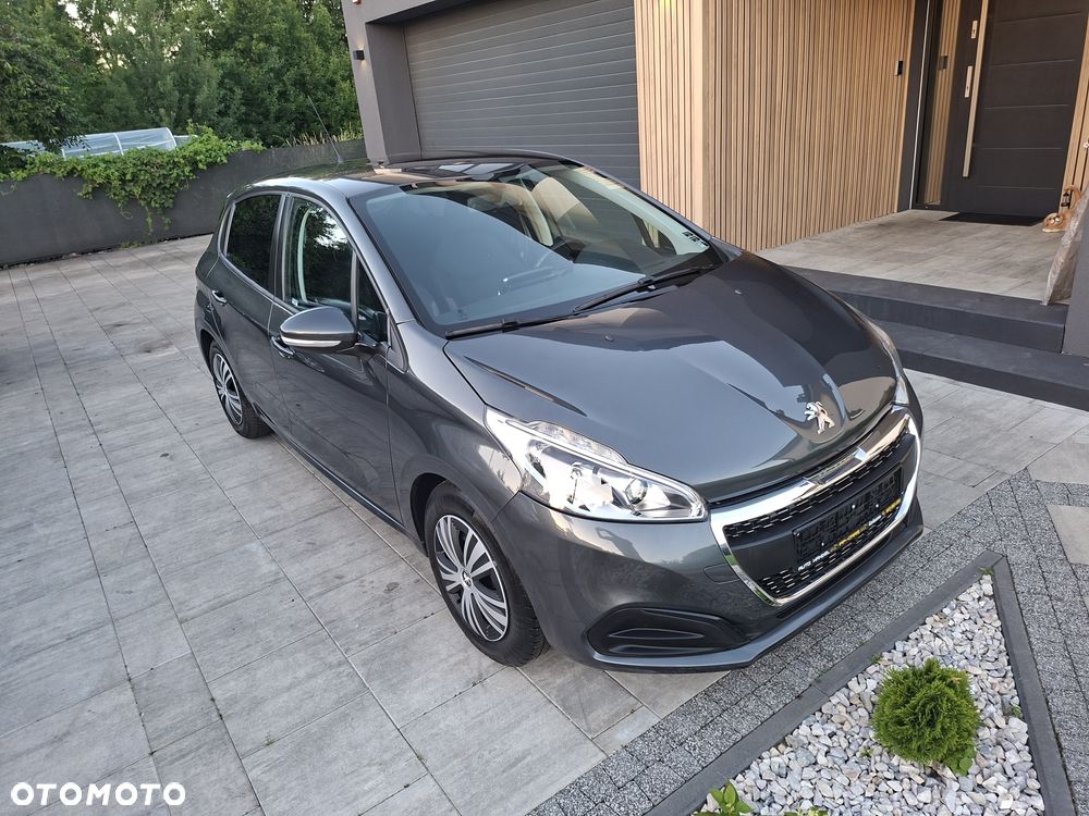 Peugeot 208 - 14
