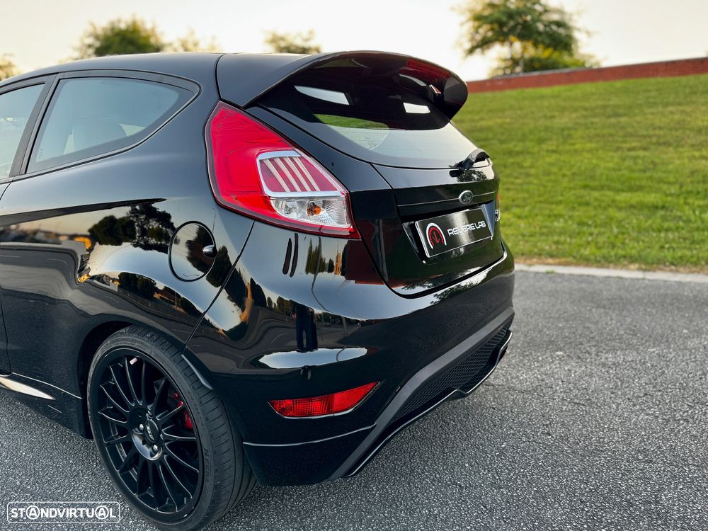 Ford Fiesta 1.6 EcoBoost c/ Pack Pele Desportiva ST — fotografia 12
