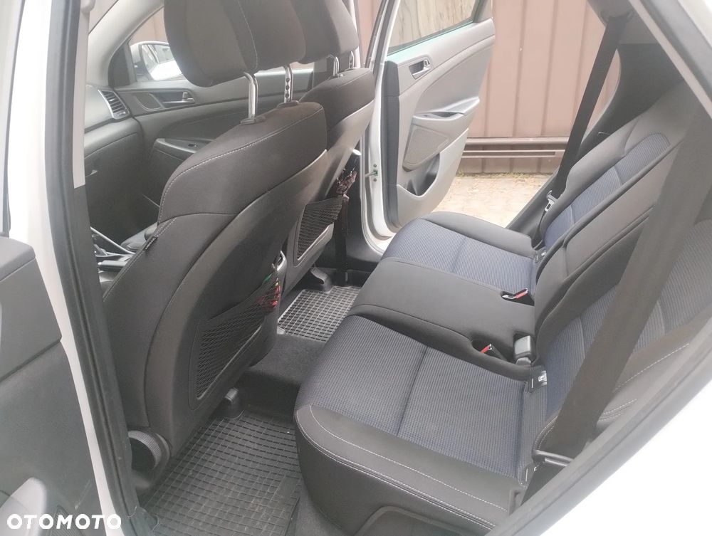 Hyundai Tucson 1.6 GDI BlueDrive Design 2WD - 10