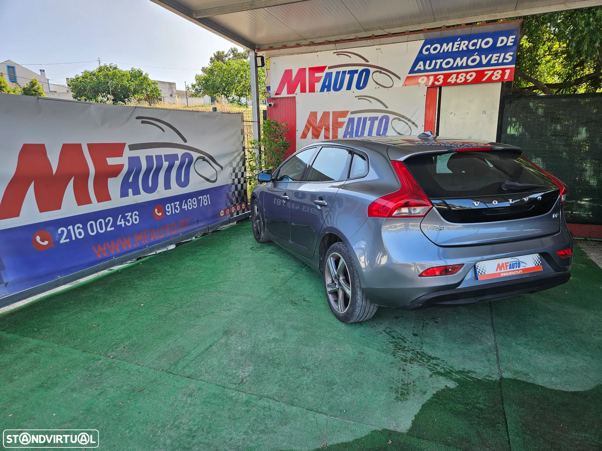 Volvo V40 1.6 D2 R-Design Summum - 4