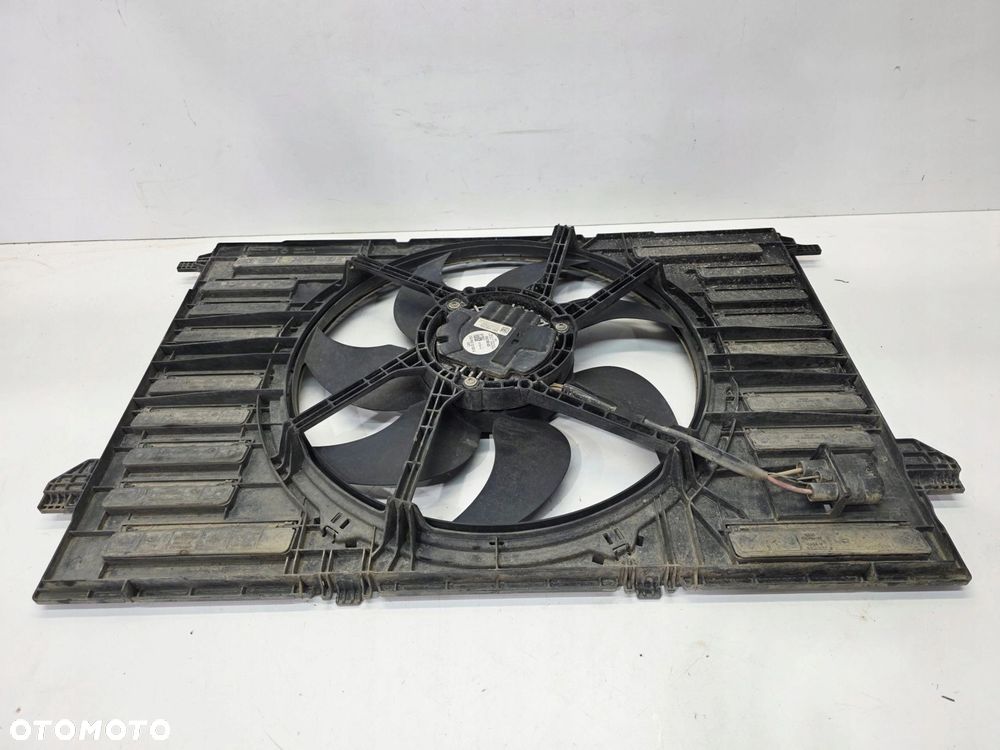 WENTYLATOR + OBUDOWA AUDI A4 B9 A5 8W 2.0 TDI 8W0121207 8W0121003A - 4