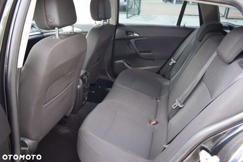 Opel Insignia - 21
