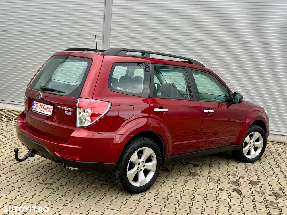 Subaru Forester 2.0D Exclusive - 6