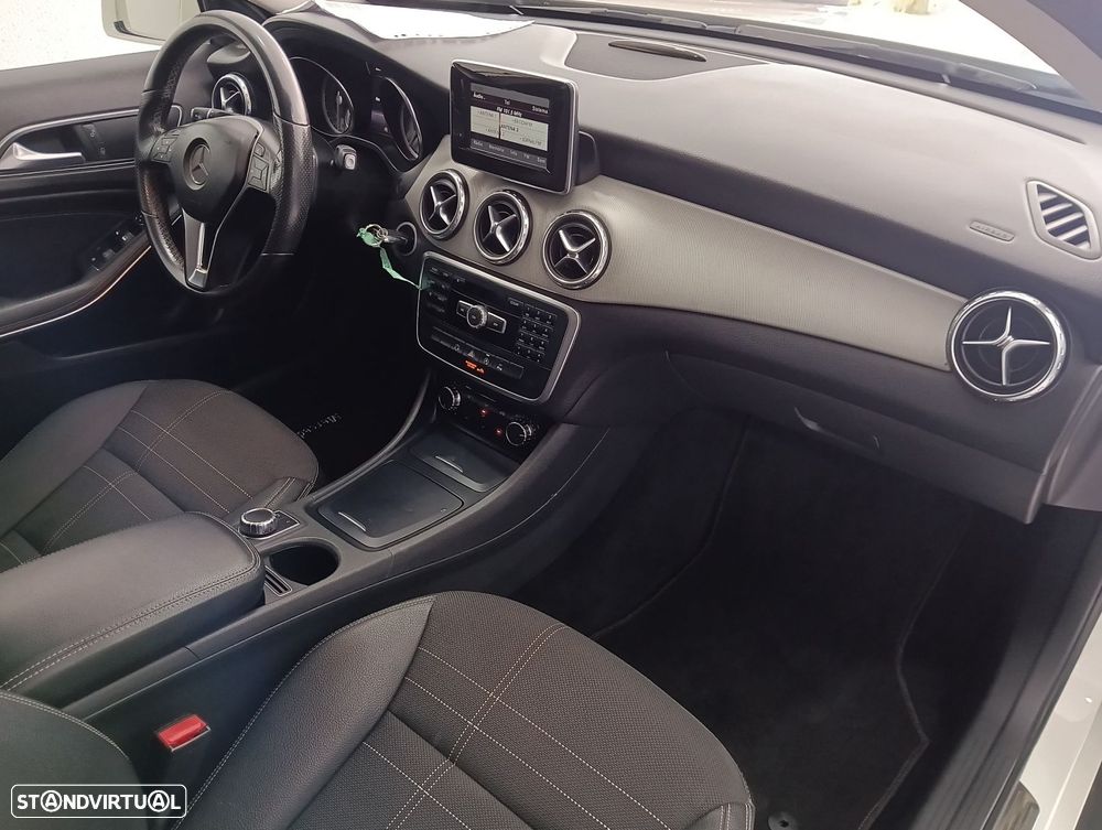 Mercedes-Benz GLA 200 CDI Aut. — fotografia 15