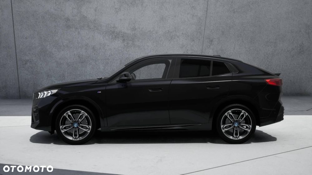 BMW iX2 - 3