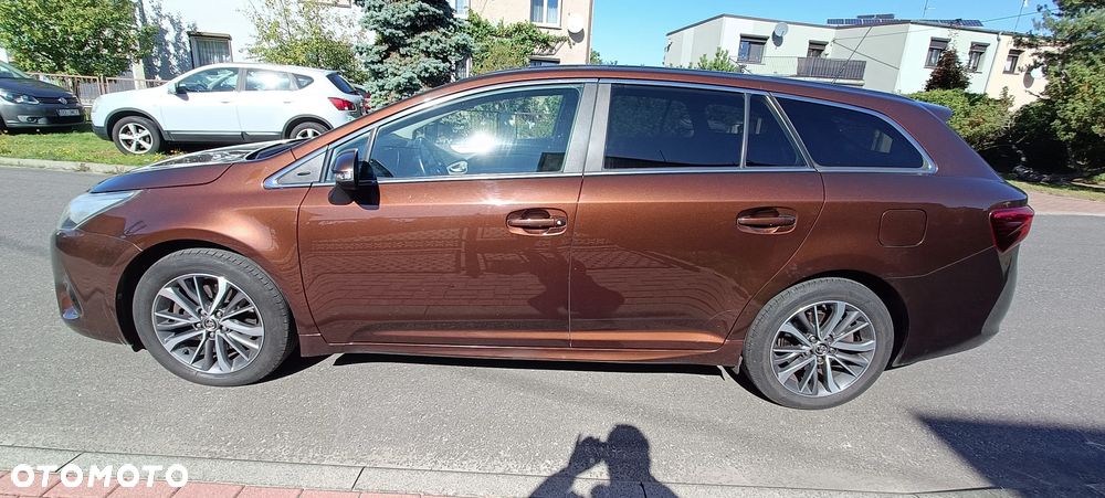 Toyota Avensis - 4