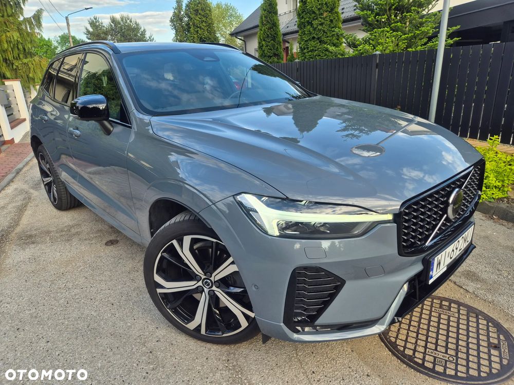 Volvo XC 60 B4 D AWD Plus Dark - 34