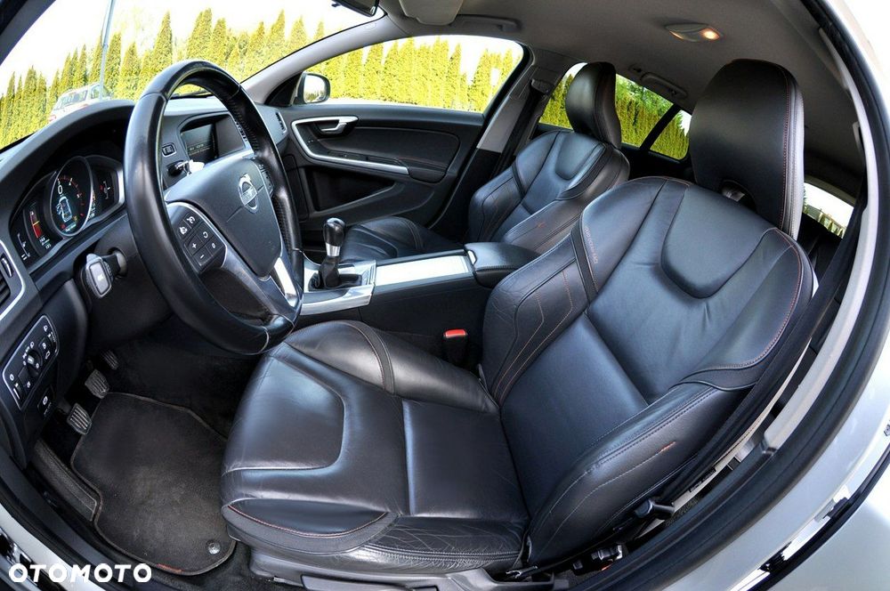 Volvo V60 D2 Ocean Race - 7